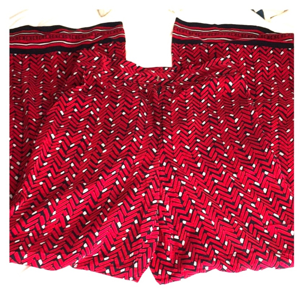 Gorgeous Carolina Herrera silk pants